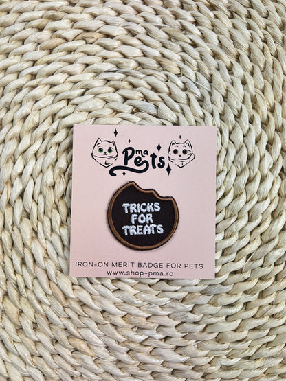 Insigna de merit tip patch “Tricks for treats” pentru animalute