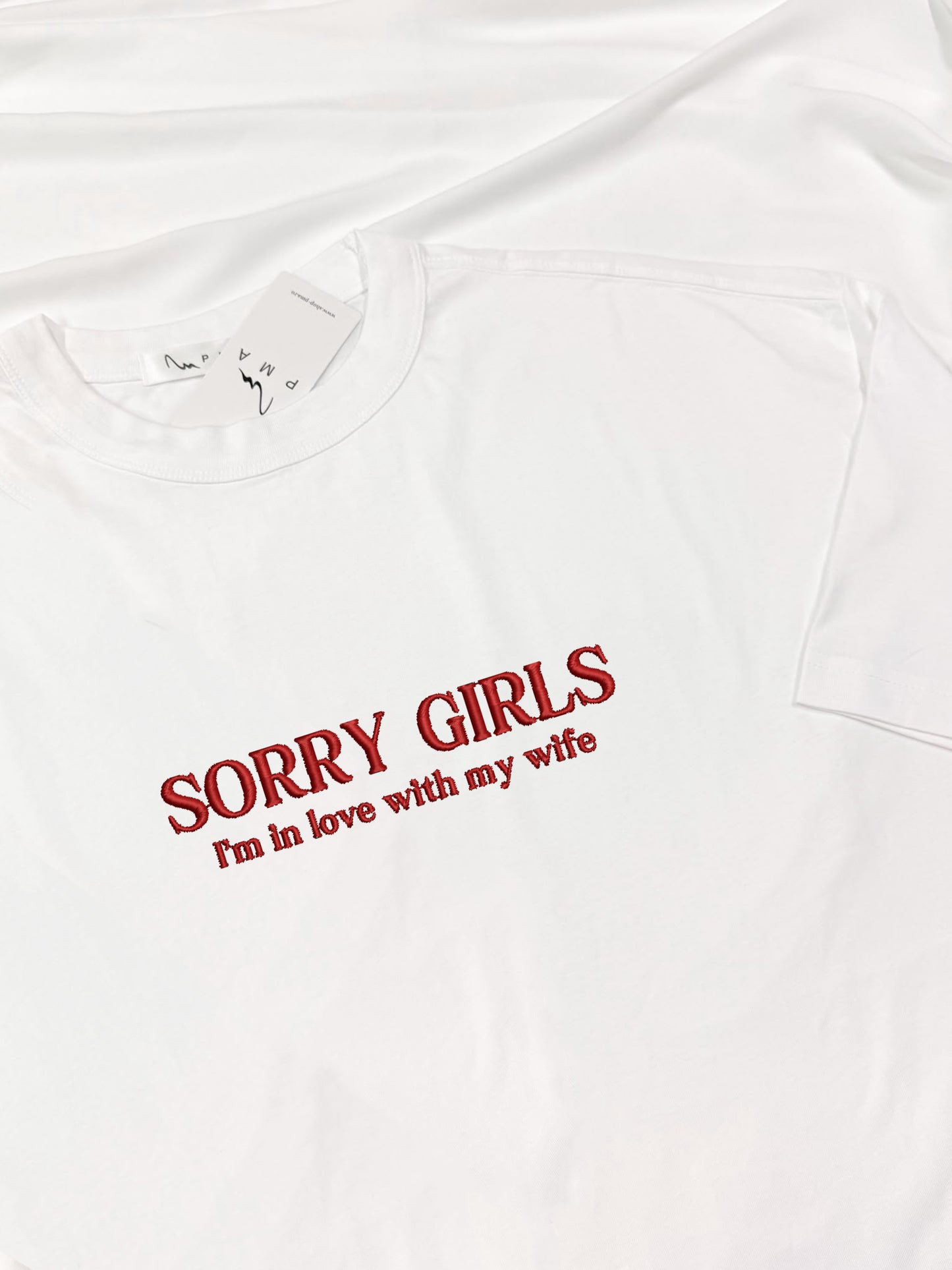 Tricou premium OVERSIZED brodat cu "sorry girls I'm in love with my wife"